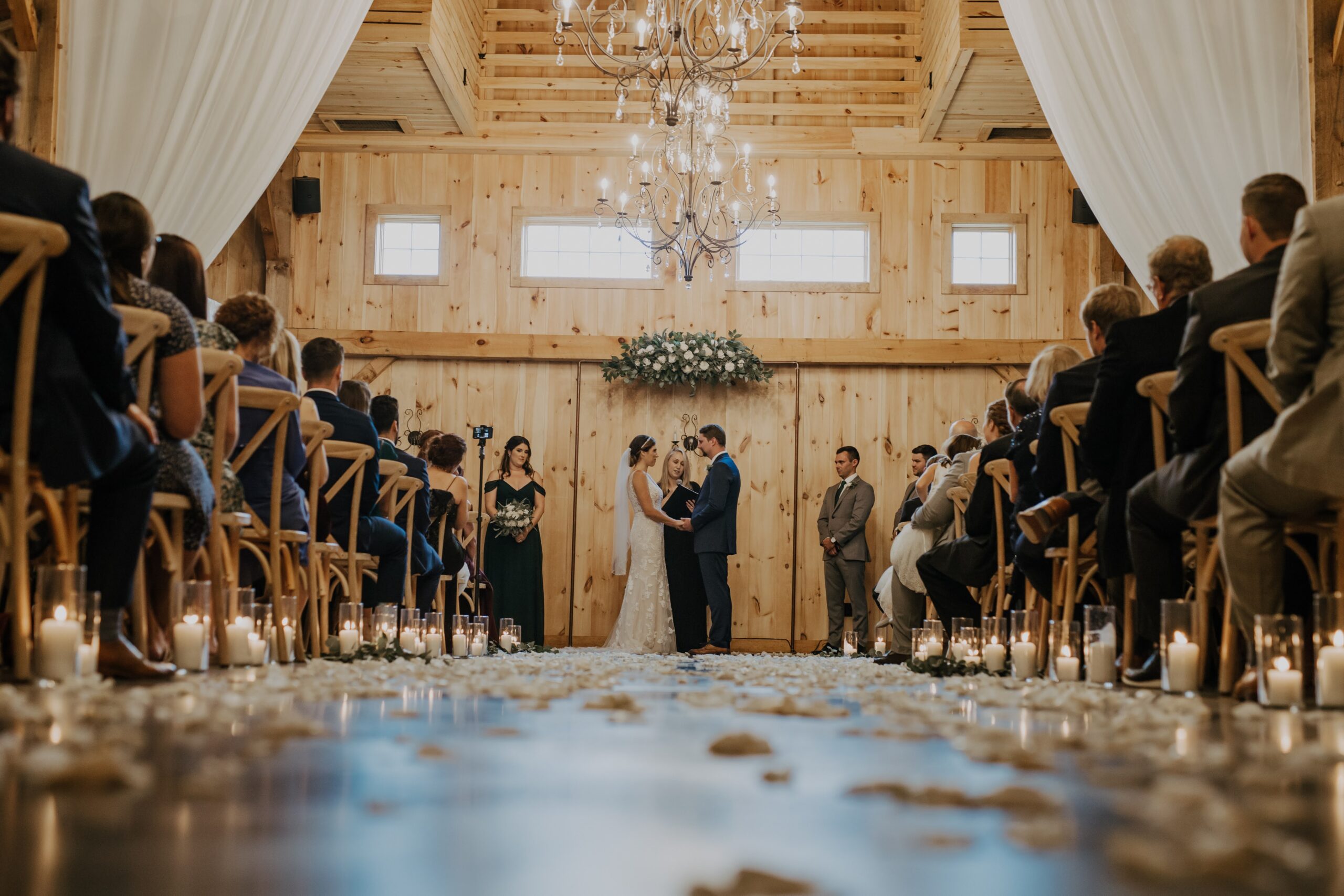 wood flower decor for connecticut wedding venues